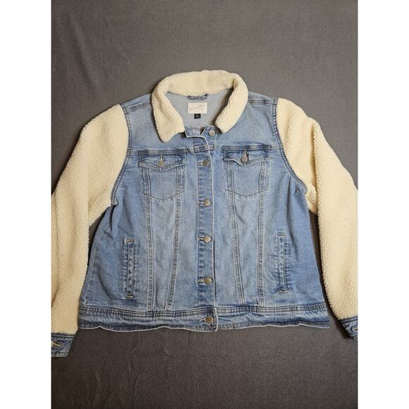 Universal Thread Jacket Womens XXL Blue Denim Faux Sherpa Sleeves Button Front - Picture 1 of 6